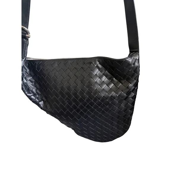 Bottega Veneta Intrecciato Black Leather Crossbody Messenger Bag Silver Hardware - Picture 2 of 9